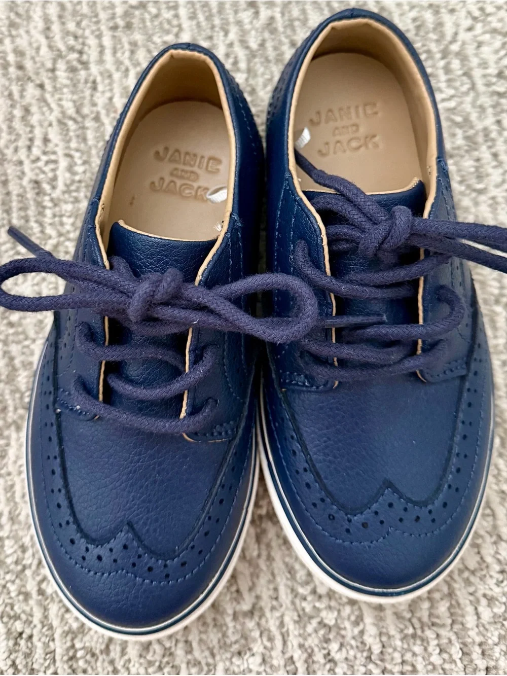 Janie and Jack Navy Brogue Lace-Up Shoes size 10c
